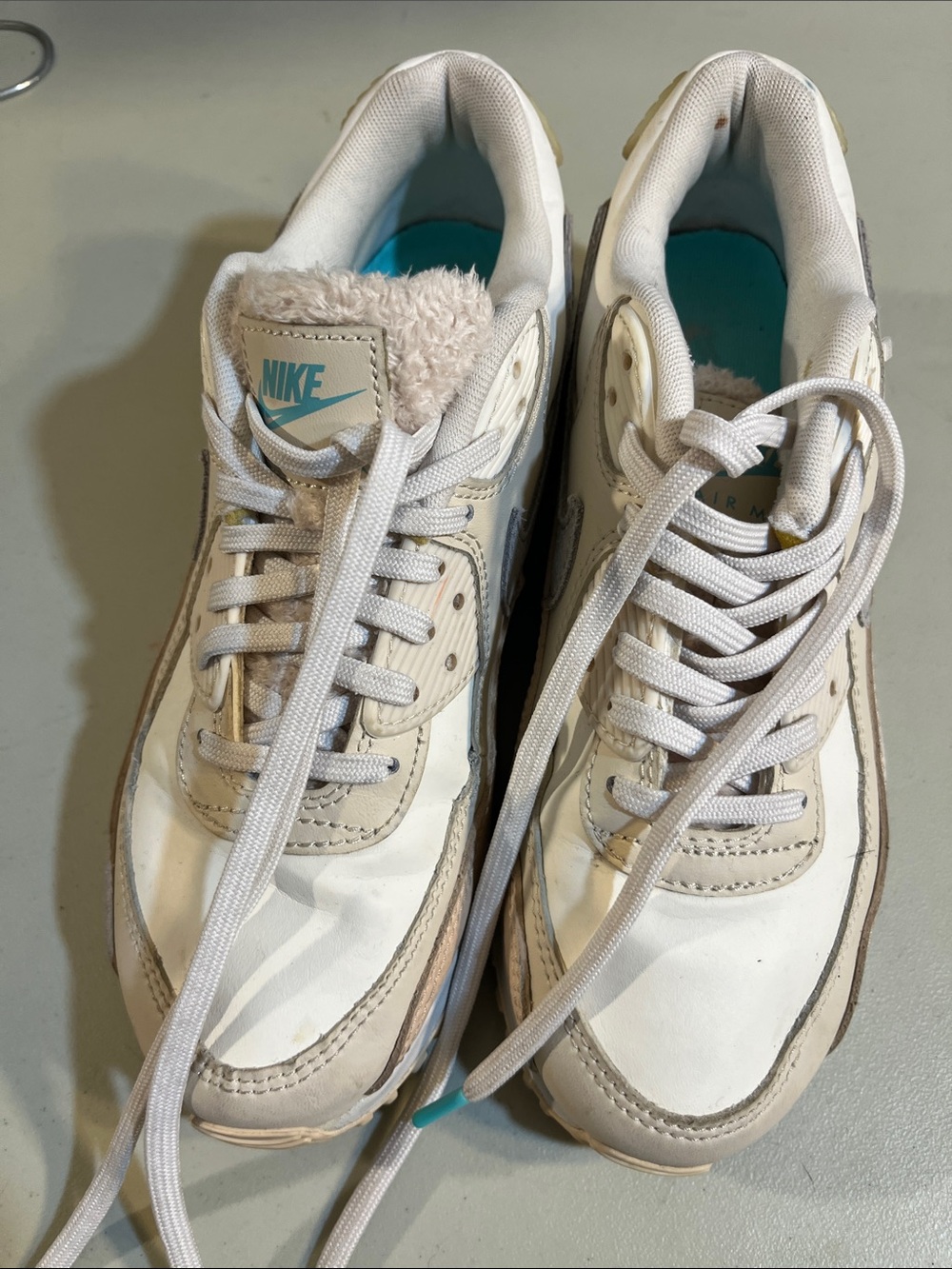 Nike Women’s White & Beige Casual Sneakers with Teal Accent